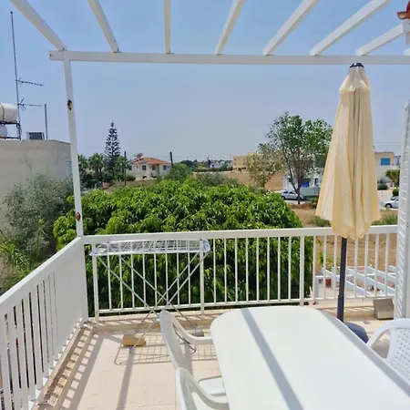 Quiet Floor One Bedroom In Pyla Near * Oroklini