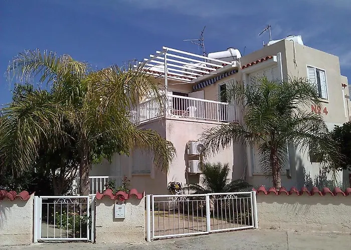 Quiet Floor One Bedroom In Pyla Near Voroklini