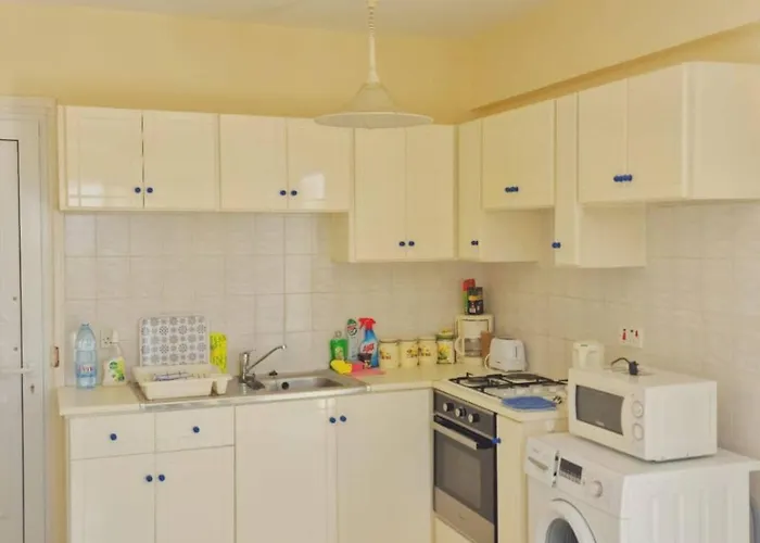 Quiet Floor One Bedroom In Pyla Near Voroklini